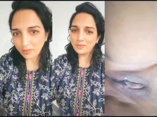 Desi Girl Shows Pussy Viral Video