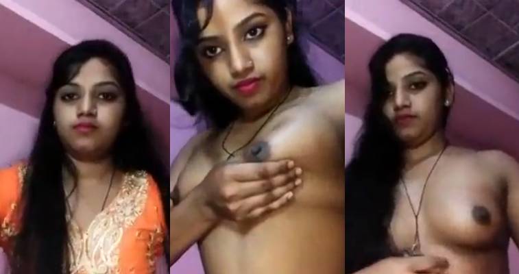 Super Sexy Village Girl Boobs Sowing on Camera HD Video