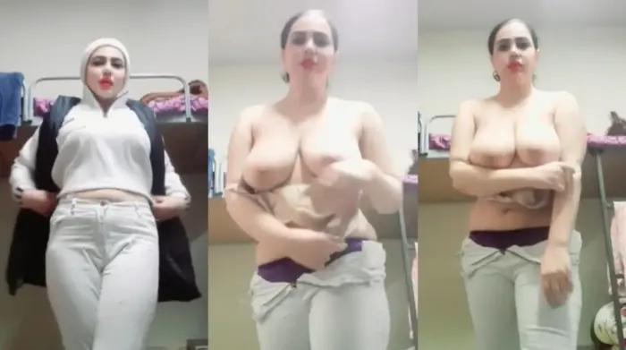 Cute Red Lipstick Babe Playing with Boobs Viral Video