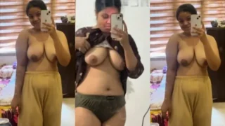 Mallu Couple Wife Boobs Giving a Blowjob Viral Video
